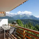 Bristol C40 By Interhome